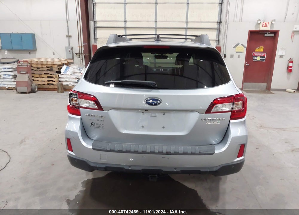 2017 SUBARU OUTBACK 2.5I LIMITED VIN: 4S4BSANC4H3231484