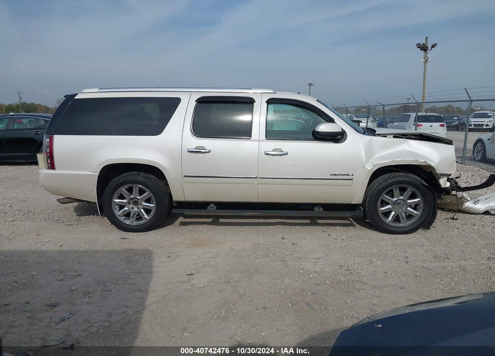 2013 GMC YUKON XL 1500 VIN: 1GKS2MEF0DR211857