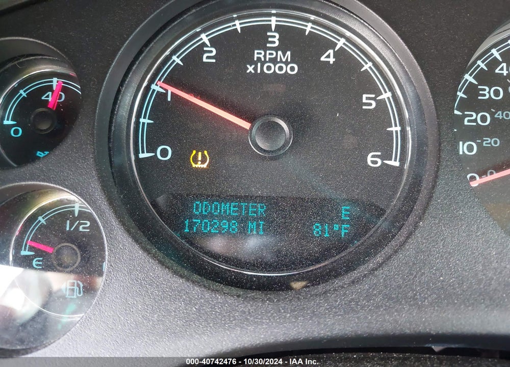 2013 GMC YUKON XL 1500 VIN: 1GKS2MEF0DR211857