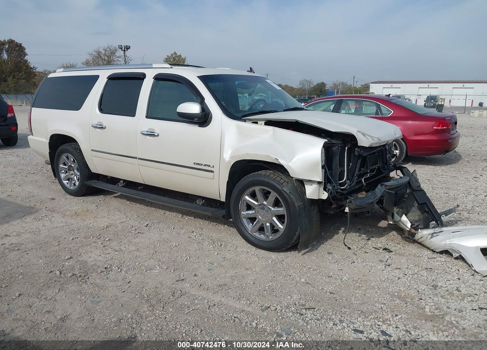 2013 GMC YUKON XL 1500 VIN: 1GKS2MEF0DR211857