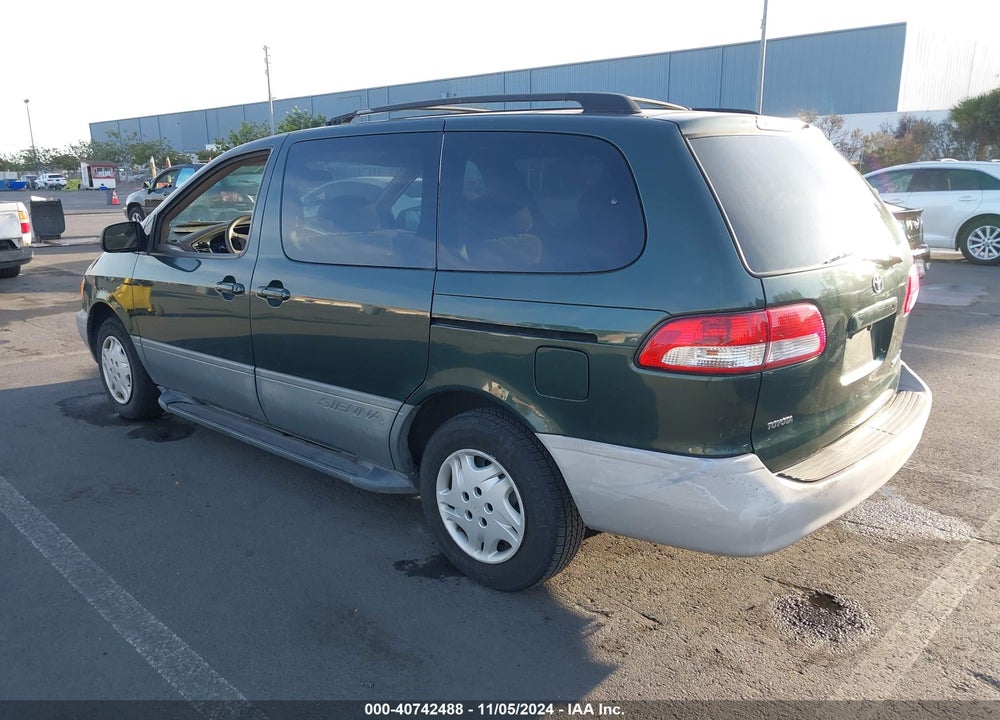 2002 TOYOTA SIENNA LE VIN: 4T3ZF13CX2U445216