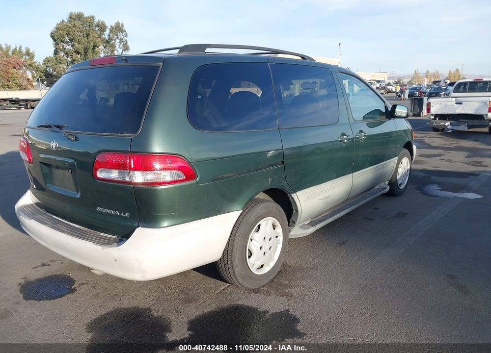 2002 TOYOTA SIENNA LE VIN: 4T3ZF13CX2U445216