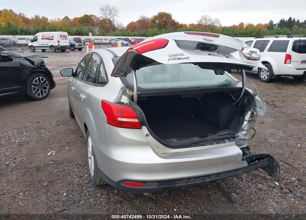 2017 FORD FOCUS SE VIN: 1FADP3F22HL267549