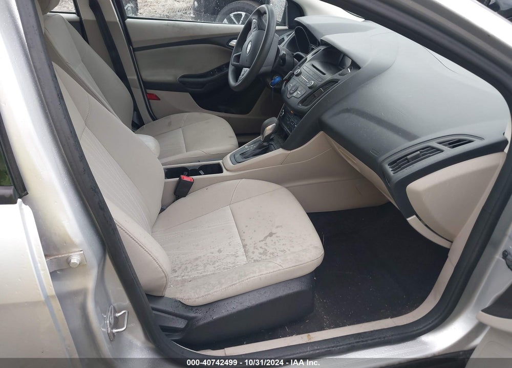 2017 FORD FOCUS SE VIN: 1FADP3F22HL267549