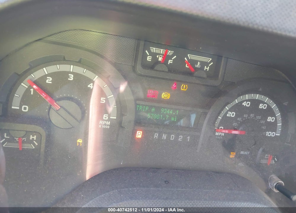 2011 FORD E-350 SUPER DUTY XL VIN: 1FBSS3BL3BDB09726
