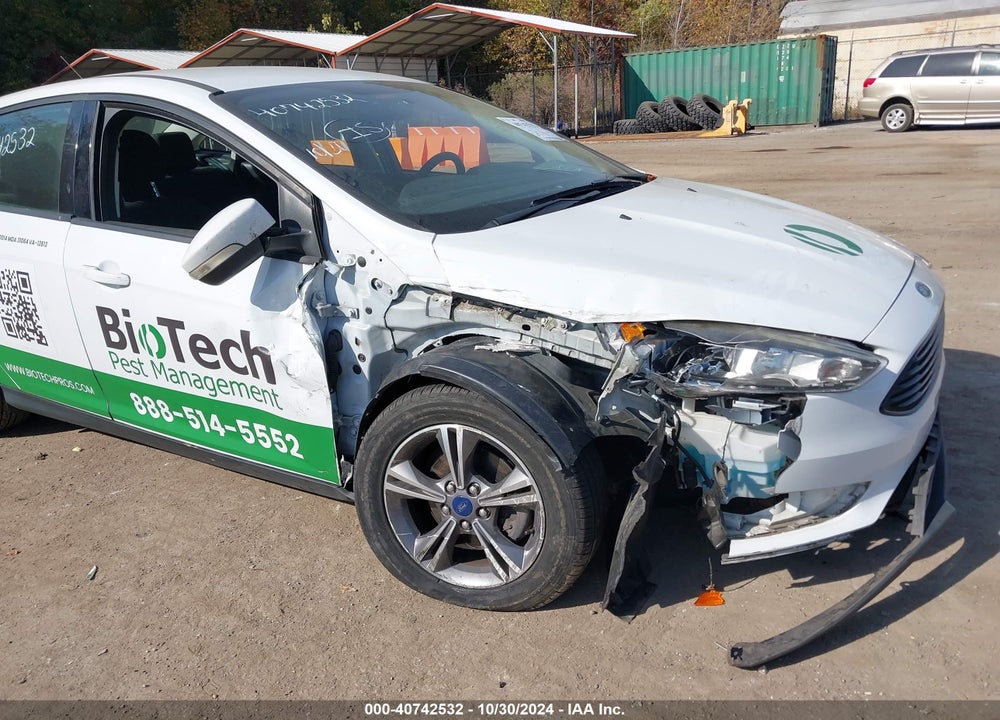 2017 FORD FOCUS SE VIN: 1FADP3FE9HL301433