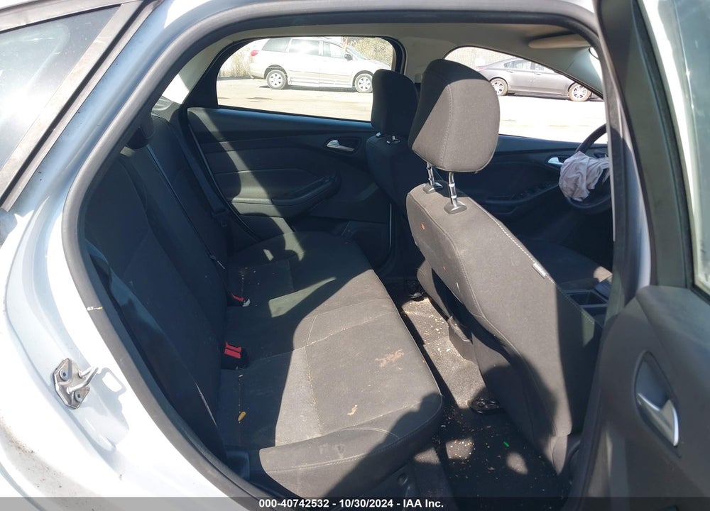 2017 FORD FOCUS SE VIN: 1FADP3FE9HL301433