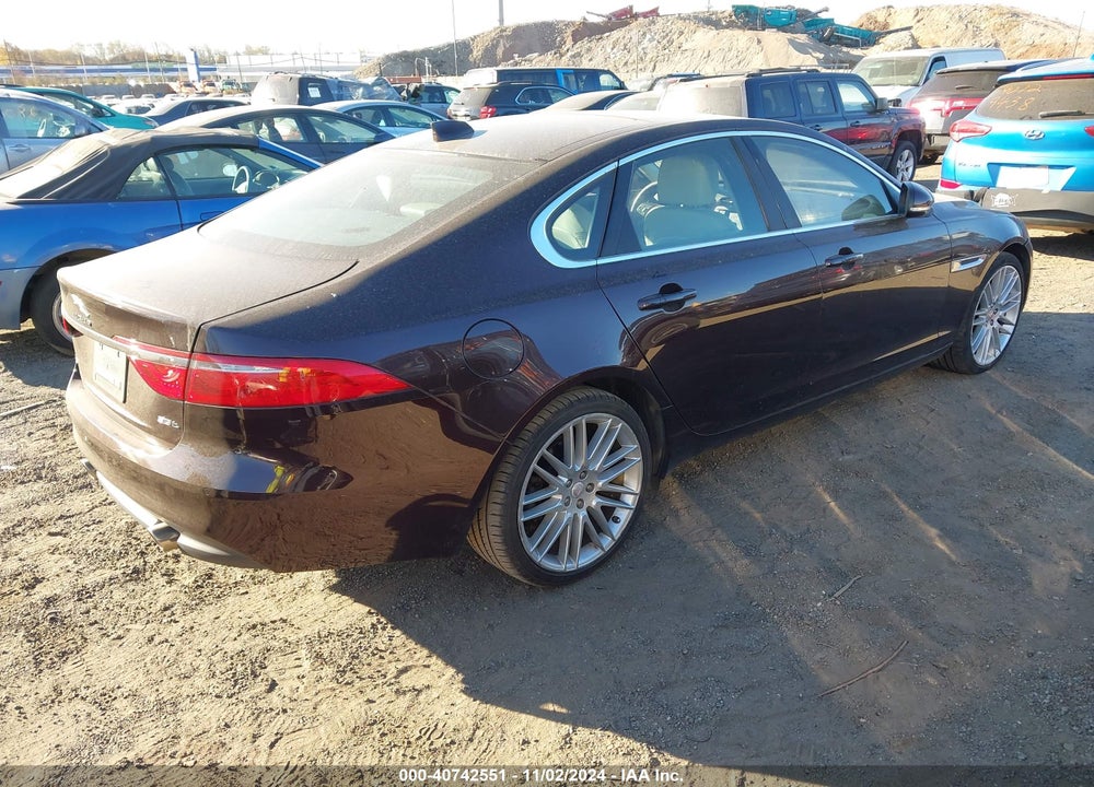 2016 JAGUAR XF 35T PRESTIGE VIN: SAJBE4BVXGCY06884
