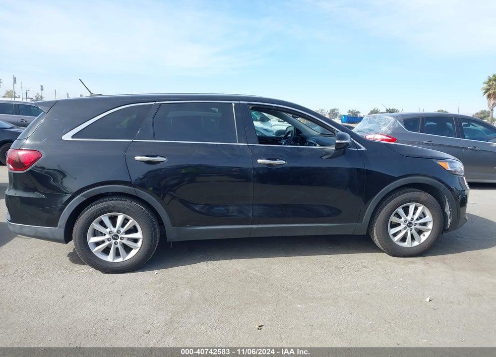 2019 KIA SORENTO 2.4L LX VIN: 5XYPG4A37KG507226