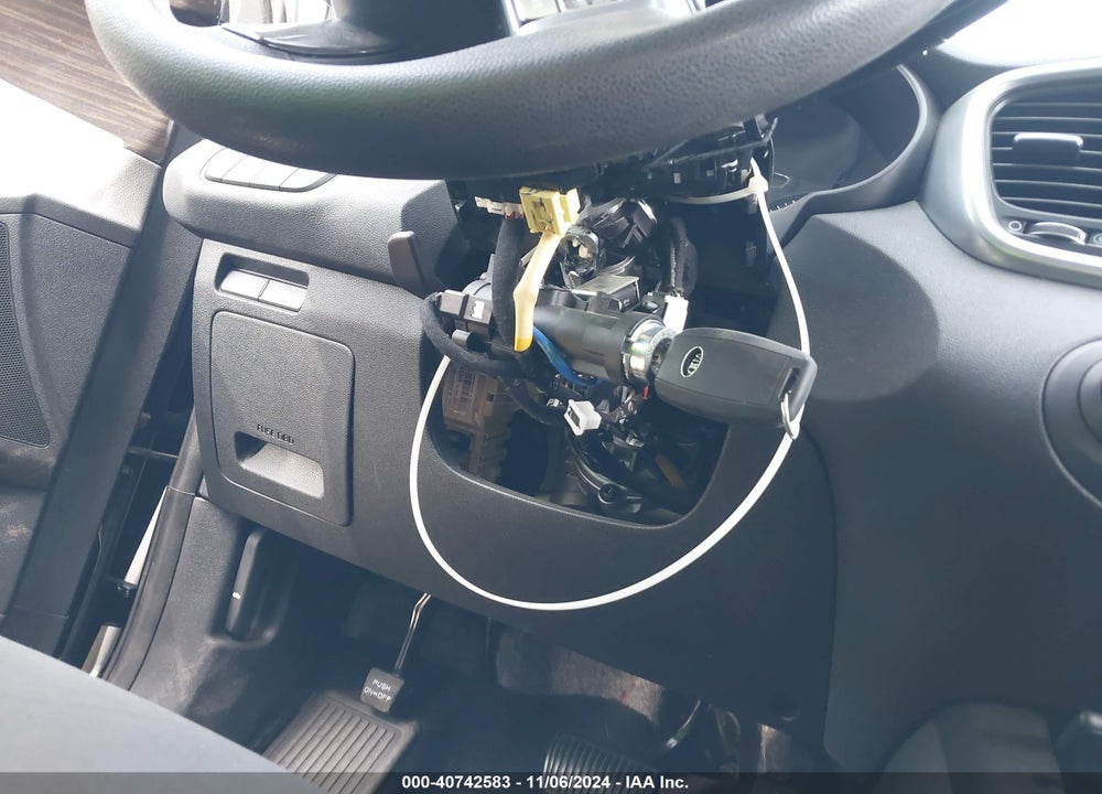 2019 KIA SORENTO 2.4L LX VIN: 5XYPG4A37KG507226