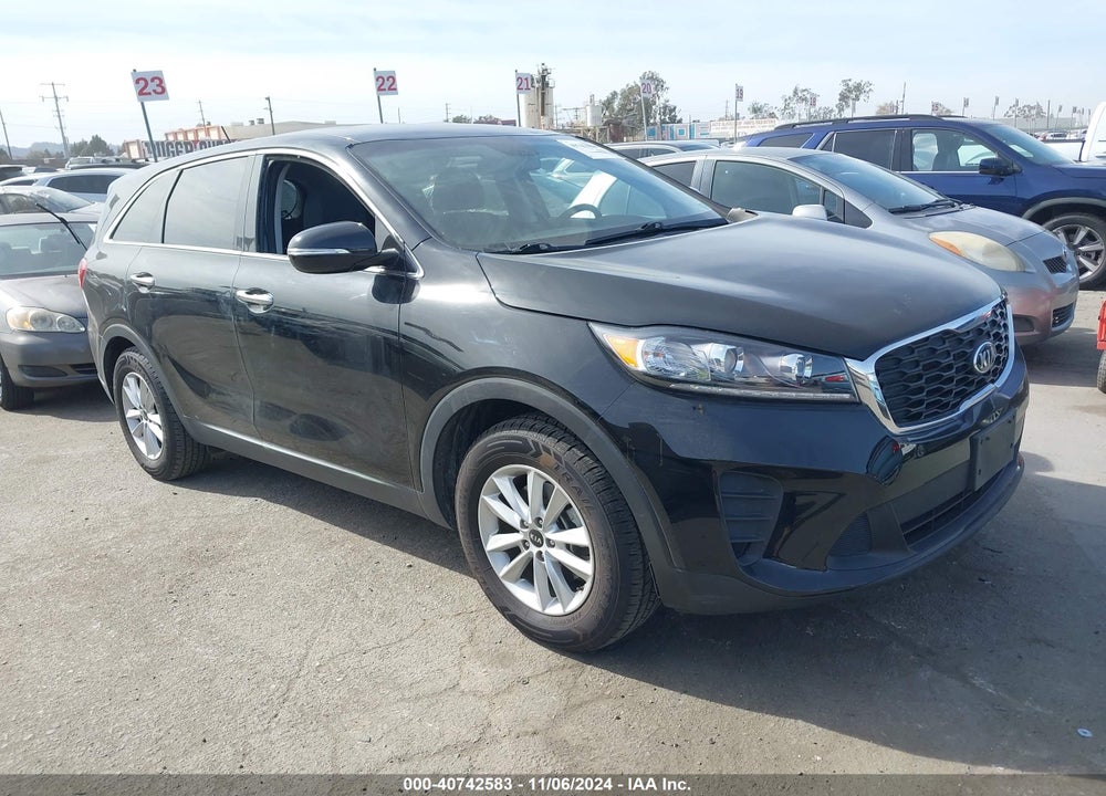 2019 KIA SORENTO 2.4L LX VIN: 5XYPG4A37KG507226