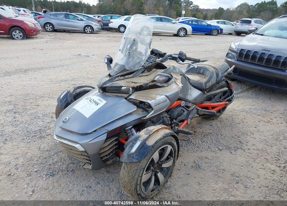 2015 CAN-AM SPYDER ROADSTER F3/F3-S VIN: 2BXRDCD28FV001833