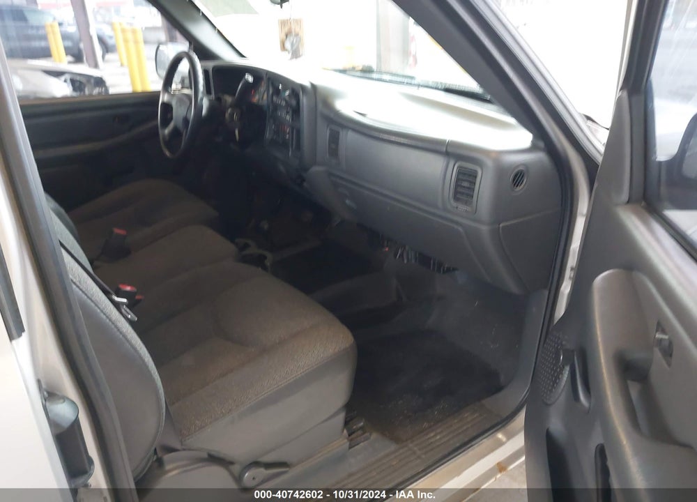 2005 CHEVROLET SILVERADO 1500 LS VIN: 1GCEK19T65E209157