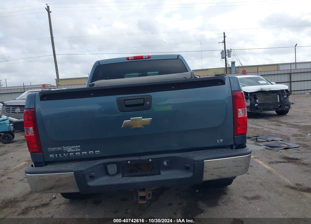 2009 CHEVROLET SILVERADO 1500 LT VIN: 3GCEK233X9G180095