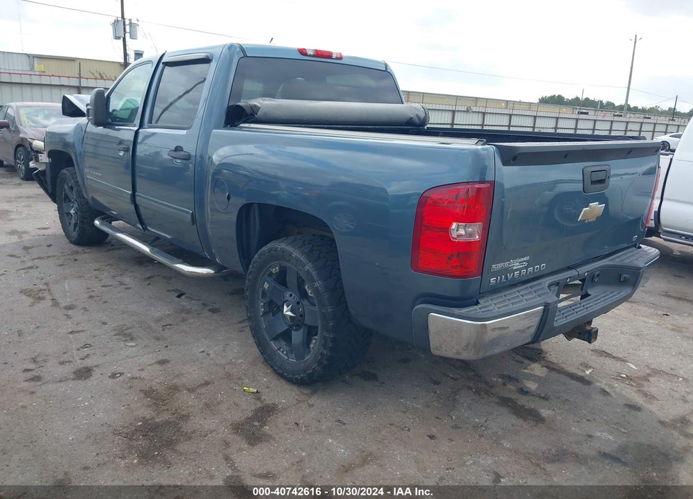 2009 CHEVROLET SILVERADO 1500 LT VIN: 3GCEK233X9G180095
