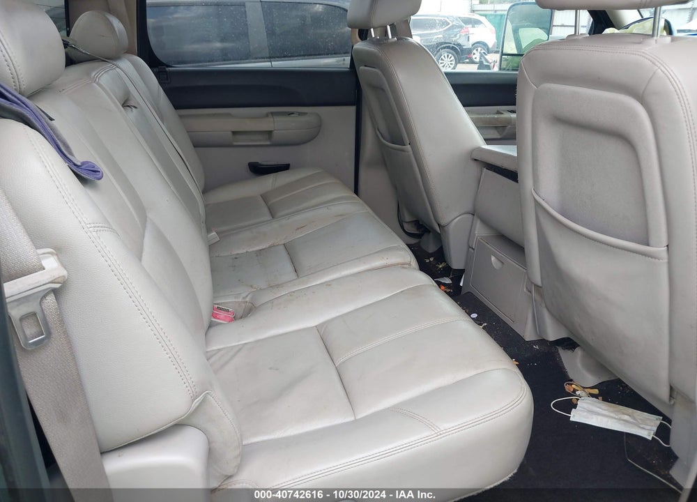 2009 CHEVROLET SILVERADO 1500 LT VIN: 3GCEK233X9G180095