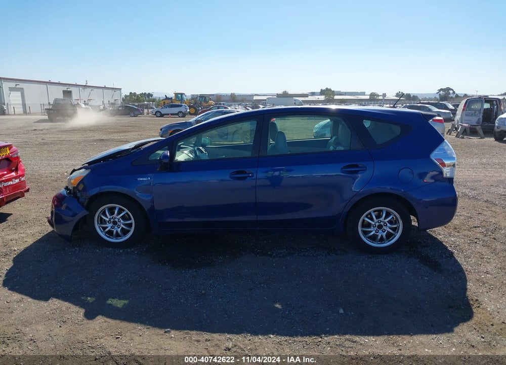 2013 TOYOTA PRIUS V THREE VIN: JTDZN3EUXD3213547