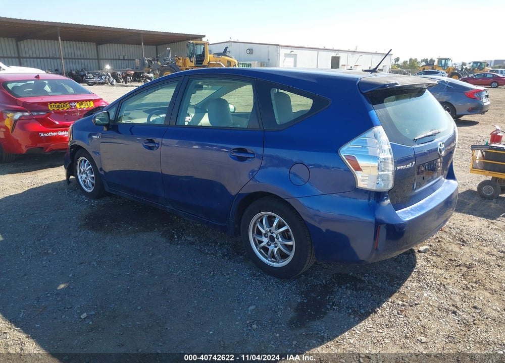 2013 TOYOTA PRIUS V THREE VIN: JTDZN3EUXD3213547
