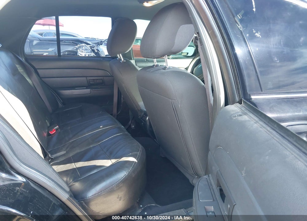 2011 FORD CROWN VICTORIA POLICE INTERCEPTOR VIN: 2FABP7BV5BX179667