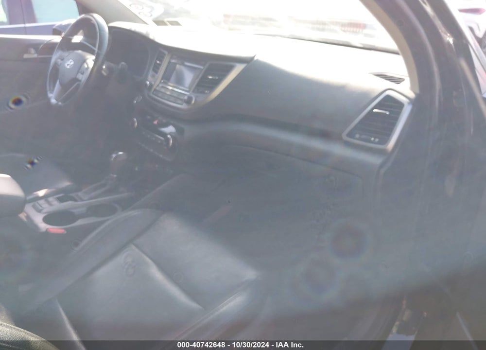 2017 HYUNDAI TUCSON NIGHT VIN: KM8J3CA27HU512738