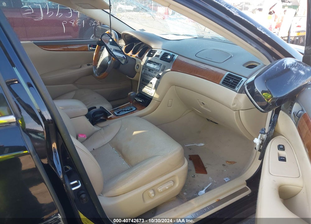 2005 LEXUS ES 330 VIN: JTHBA30G155123982