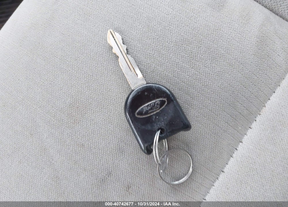 2005 FORD FREESTAR SES VIN: 2FMZA57695BA93873