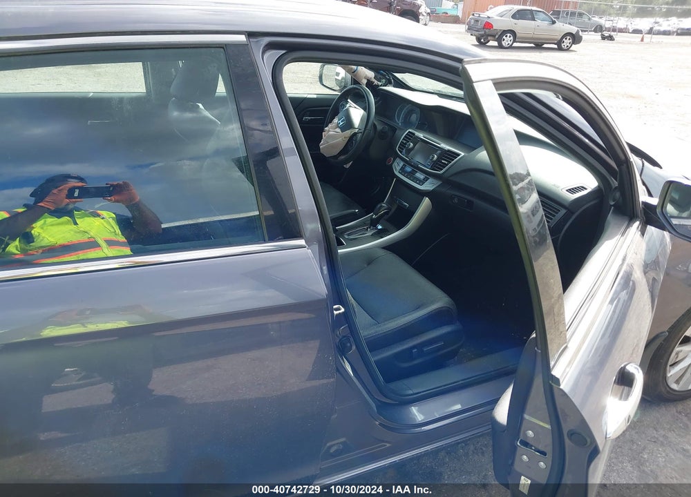 2014 HONDA ACCORD EX-L V-6 VIN: 1HGCR3F81EA035702
