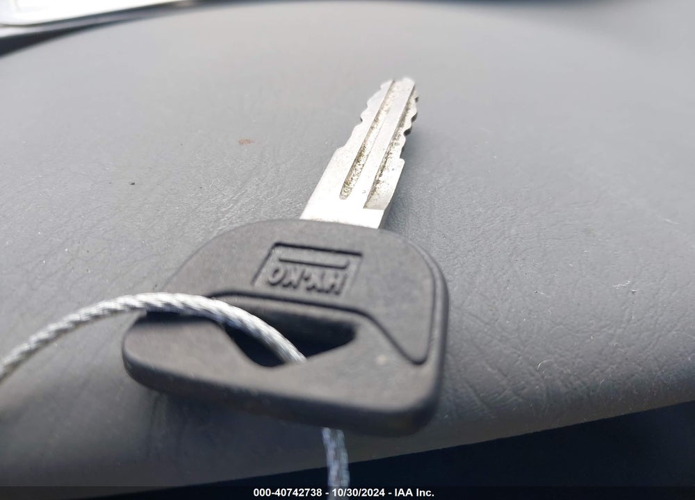 1998 HONDA CIVIC DX VIN: 2HGEJ6525WH596552