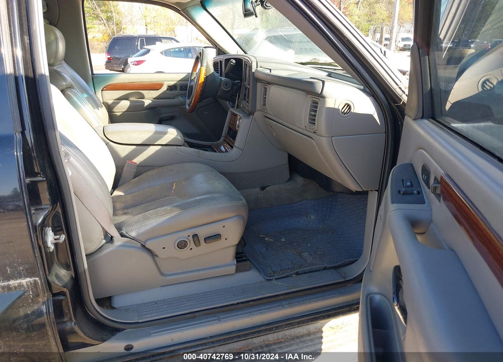 2004 CADILLAC ESCALADE STANDARD VIN: 1GYEK63N84R311973