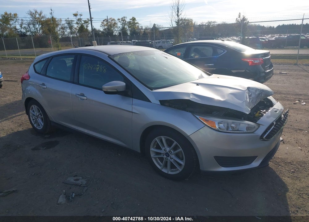 2017 FORD FOCUS SE VIN: 1FADP3K21HL225024