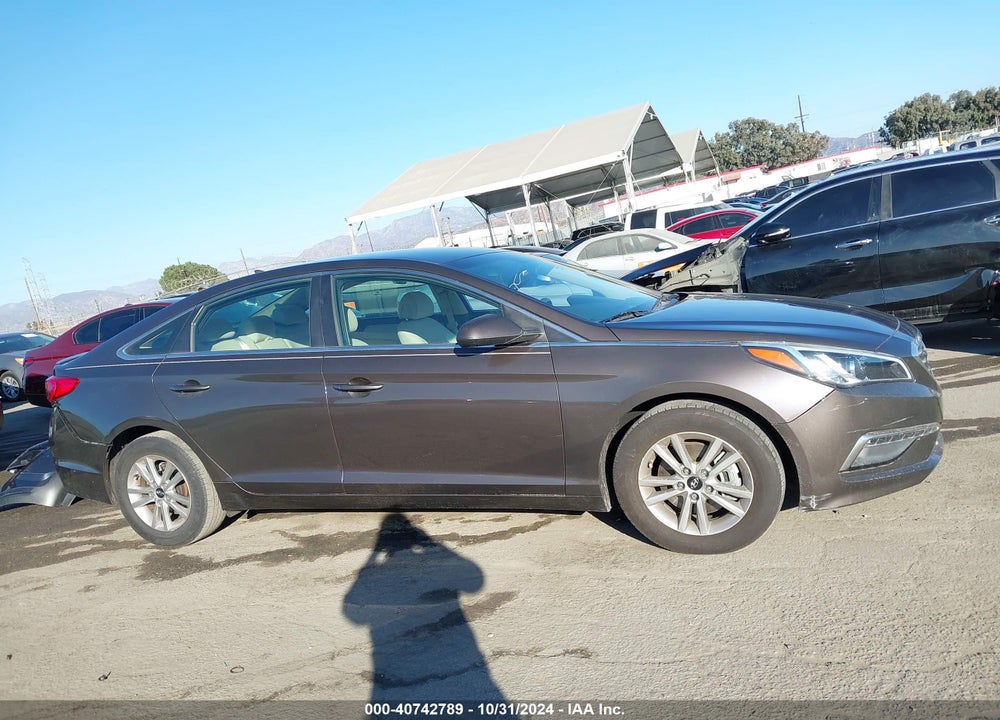 2015 HYUNDAI SONATA SE VIN: 5NPE24AF7FH199800