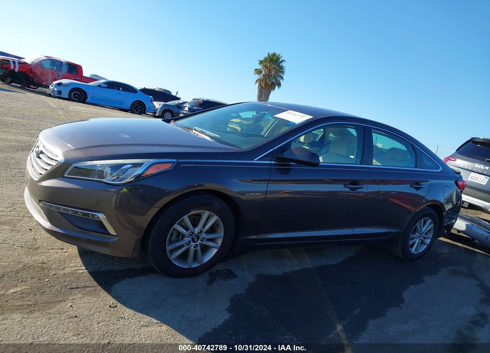 2015 HYUNDAI SONATA SE VIN: 5NPE24AF7FH199800