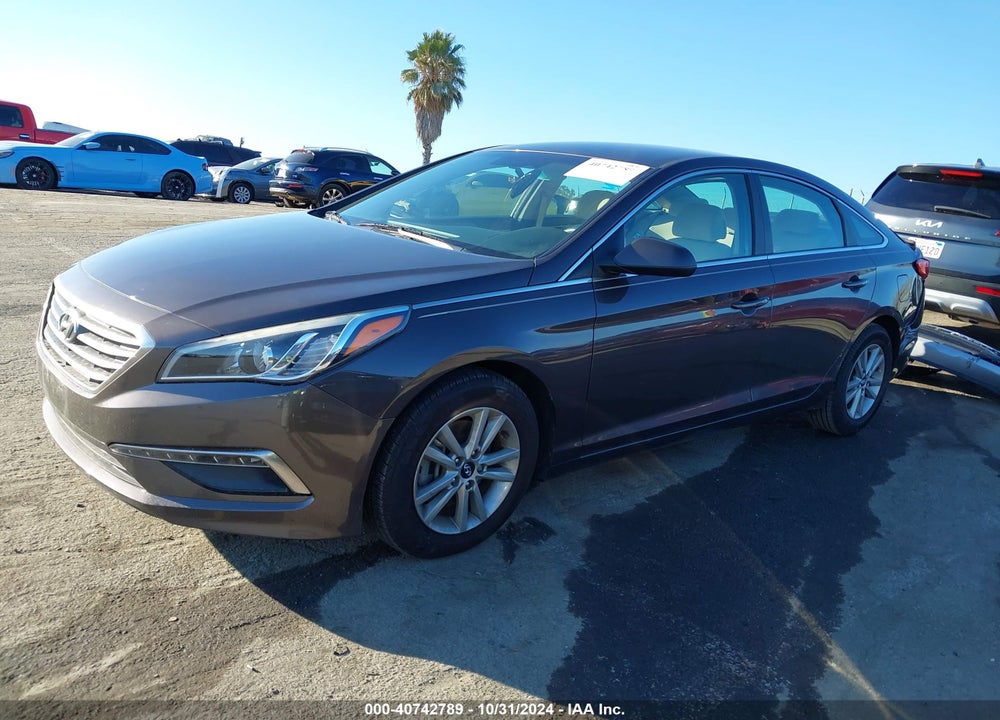 2015 HYUNDAI SONATA SE VIN: 5NPE24AF7FH199800