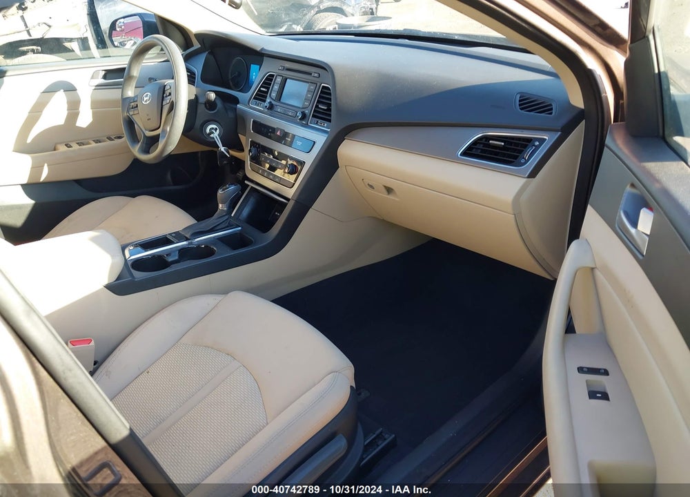 2015 HYUNDAI SONATA SE VIN: 5NPE24AF7FH199800