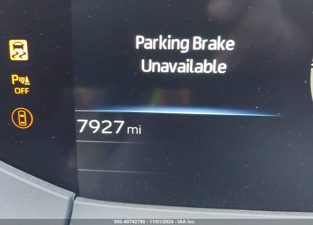 2024 TOYOTA PRIUS XLE AWD-E VIN: JTDADABU5R3015605