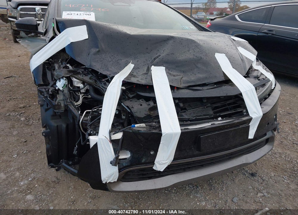 2024 TOYOTA PRIUS XLE AWD-E VIN: JTDADABU5R3015605