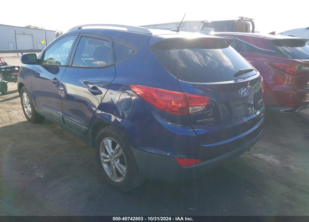 2010 HYUNDAI TUCSON GLS/LIMITED VIN: KM8JUCAC8AU033353