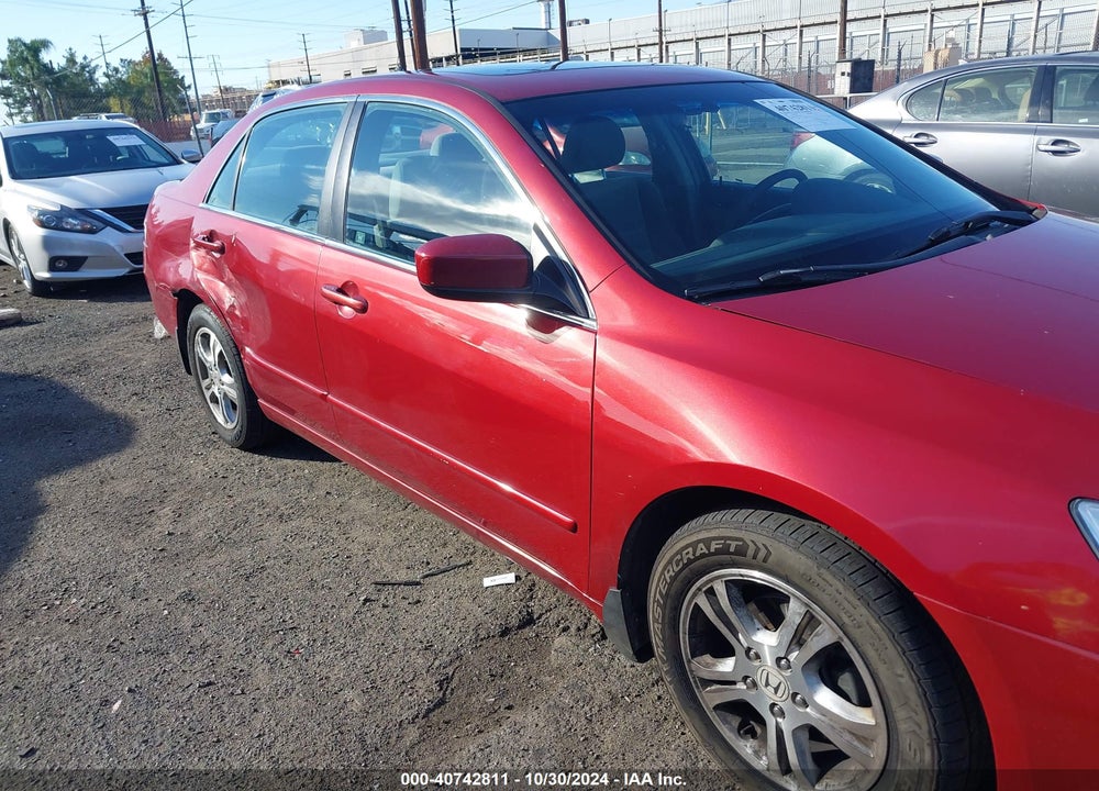 2007 HONDA ACCORD 2.4 EX VIN: 1HGCM56787A103739