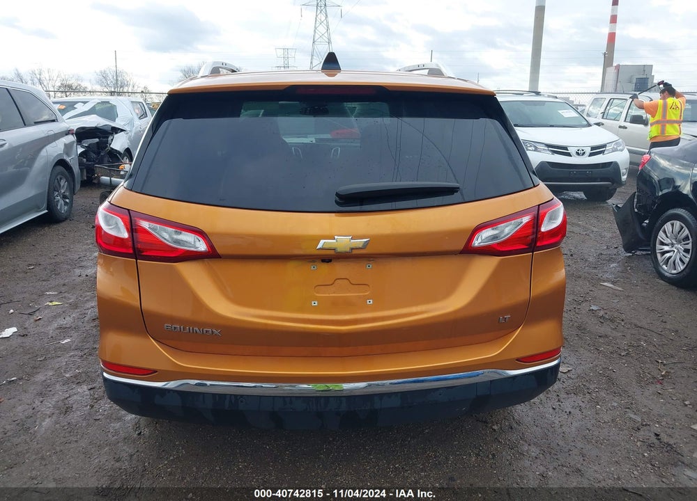 2018 CHEVROLET EQUINOX LT VIN: 2GNAXJEV3J6138920