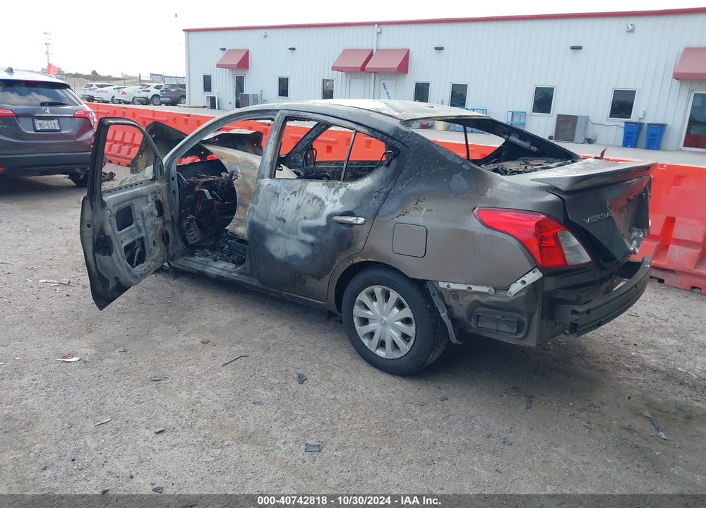 2013 NISSAN VERSA 1.6 SV VIN: 3N1CN7AP6DL820937