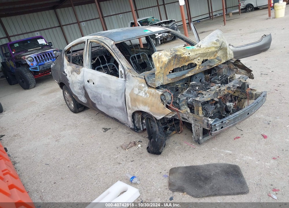 2013 NISSAN VERSA 1.6 SV VIN: 3N1CN7AP6DL820937