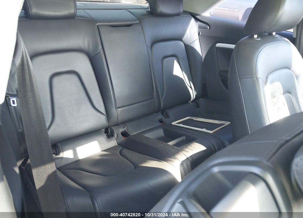 2011 AUDI A5 VIN: WAULFAFR8BA039727