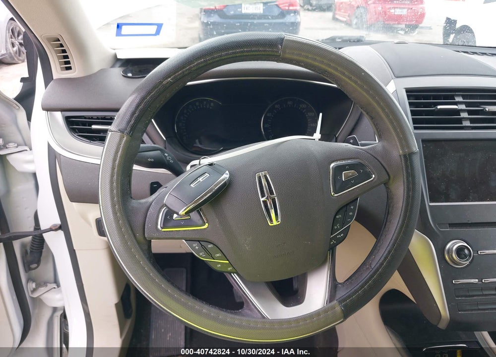 2019 LINCOLN MKC STANDARD VIN: 5LMCJ1C99KUL44439