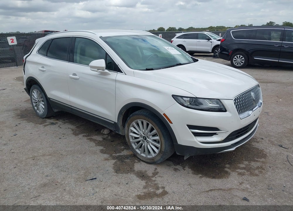2019 LINCOLN MKC STANDARD VIN: 5LMCJ1C99KUL44439