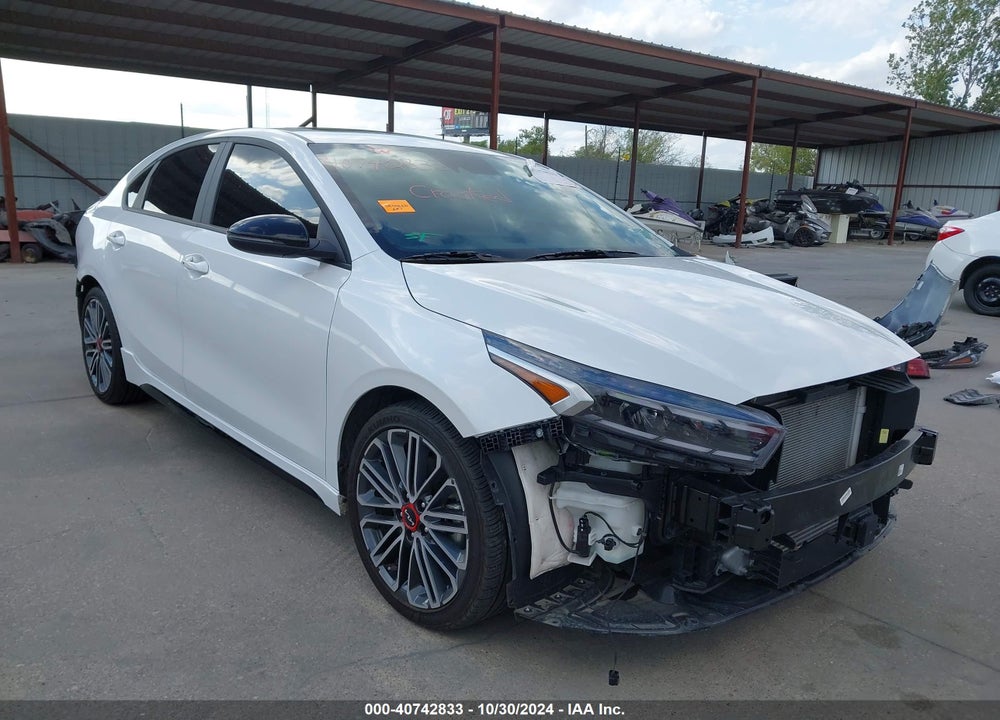 2024 KIA FORTE GT VIN: 3KPF44ACXRE717833