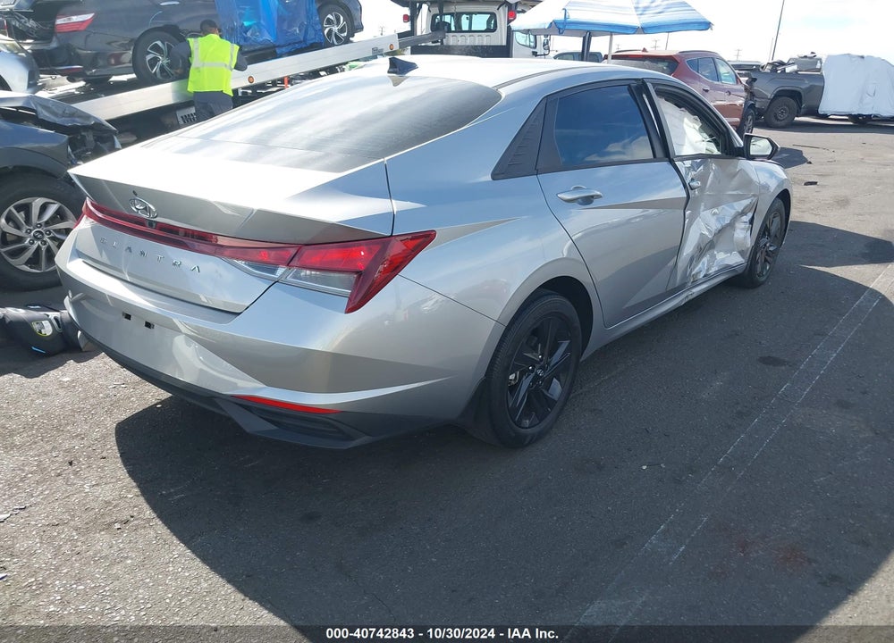 2022 HYUNDAI ELANTRA SEL VIN: 5NPLM4AG0NH054834
