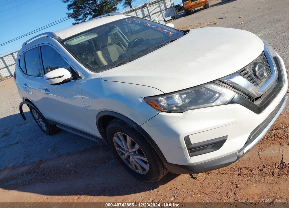 2018 NISSAN ROGUE SV VIN: KNMAT2MT8JP613925