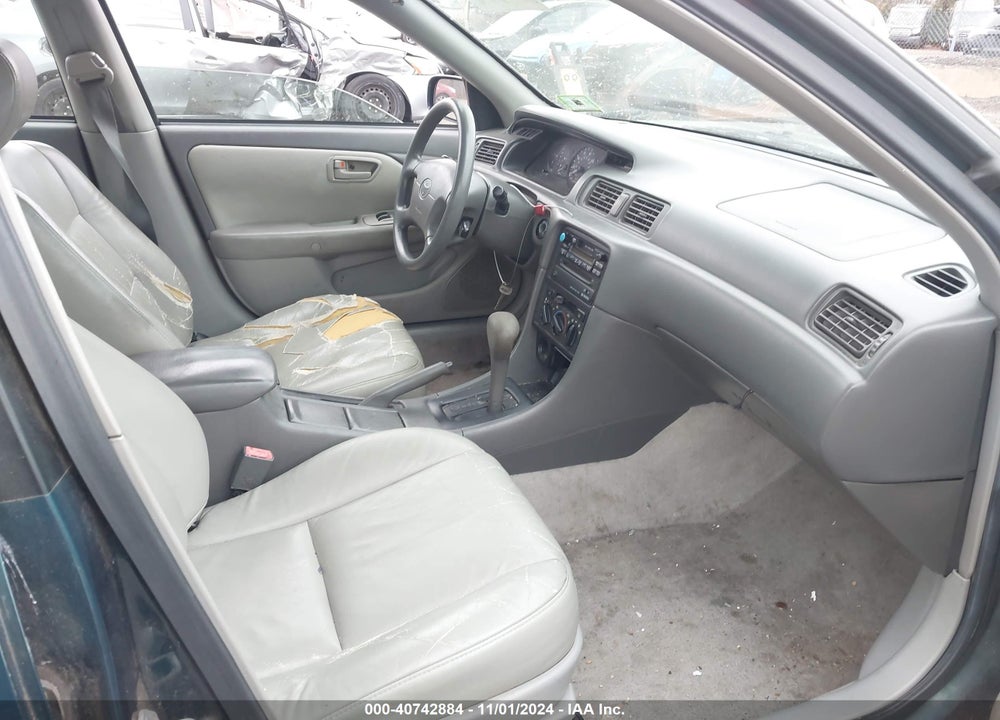 1998 TOYOTA CAMRY LE VIN: 4T1BG22K2WU342285