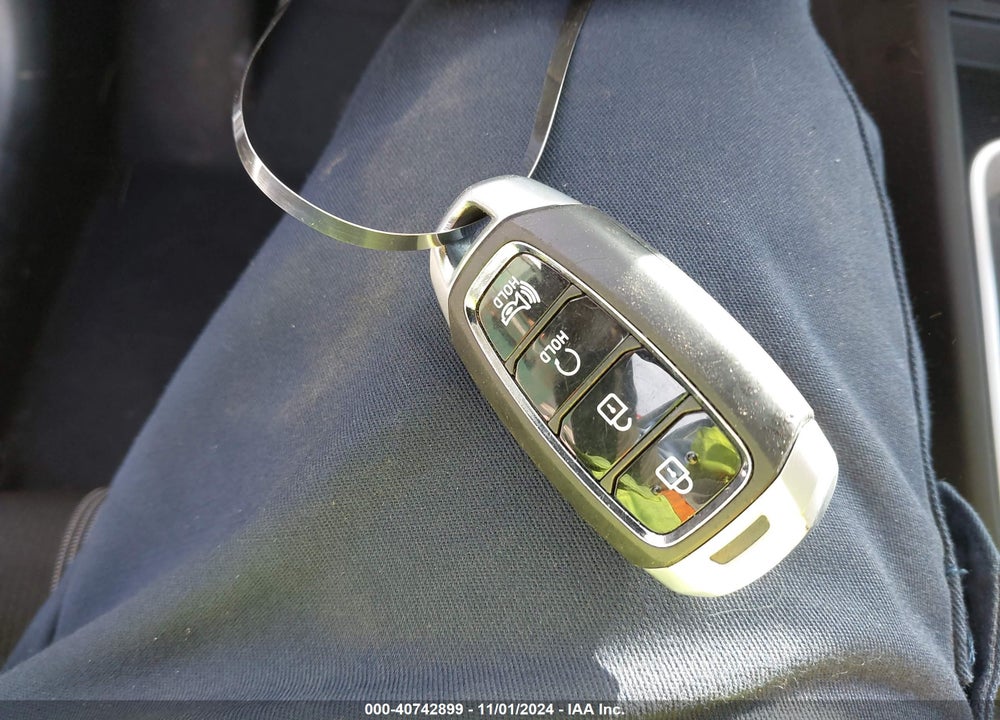 2021 HYUNDAI VENUE SEL VIN: KMHRC8A32MU099307