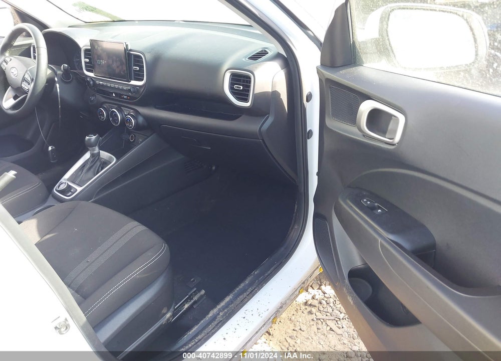 2021 HYUNDAI VENUE SEL VIN: KMHRC8A32MU099307